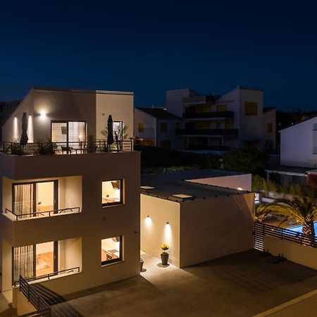 Belvedere Holidays Новиград Екстериор снимка