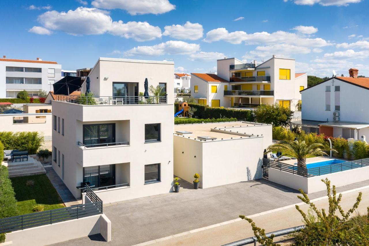 Belvedere Holidays Новиград Екстериор снимка